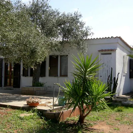 Holiday home Tra Mare E Ulivi *